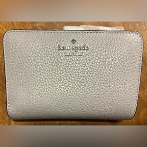 Kate Spade Lena Pebbled Leather Mountain Gray Medium Compact Wallet New With Tag